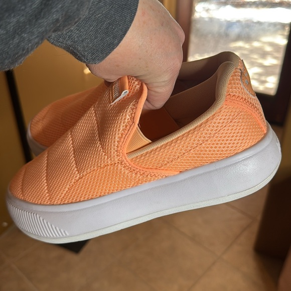 NWOT PUMA Womens Suede Mayu Mono Slip-On Sneakers Shoes Casual - Orange Size 8.5 - Picture 7 of 12
